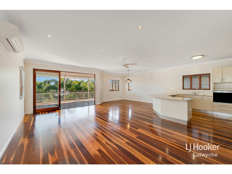 11 Beatrice Street, Bardon QLD 4065