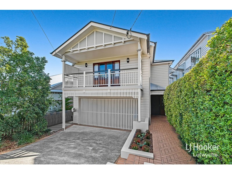 11 Beatrice Street, Bardon QLD 4065