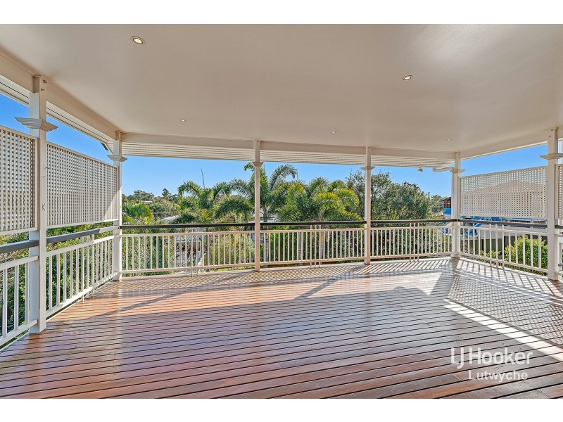 11 Beatrice Street, Bardon QLD 4065