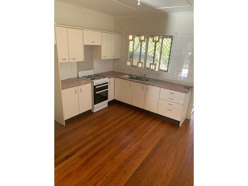 11 Gilbert Road, Windsor QLD 4030