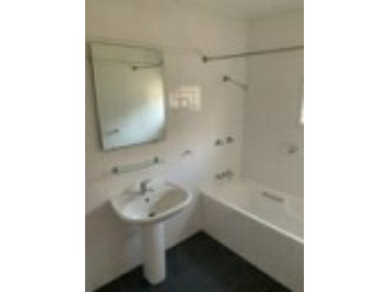 11 Gilbert Road, Windsor QLD 4030