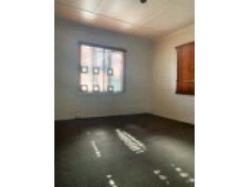 11 Gilbert Road, Windsor QLD 4030