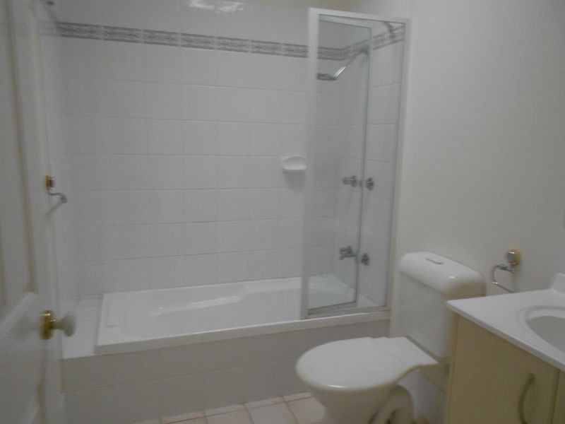 1/64 Adamson Street, Wooloowin QLD 4030