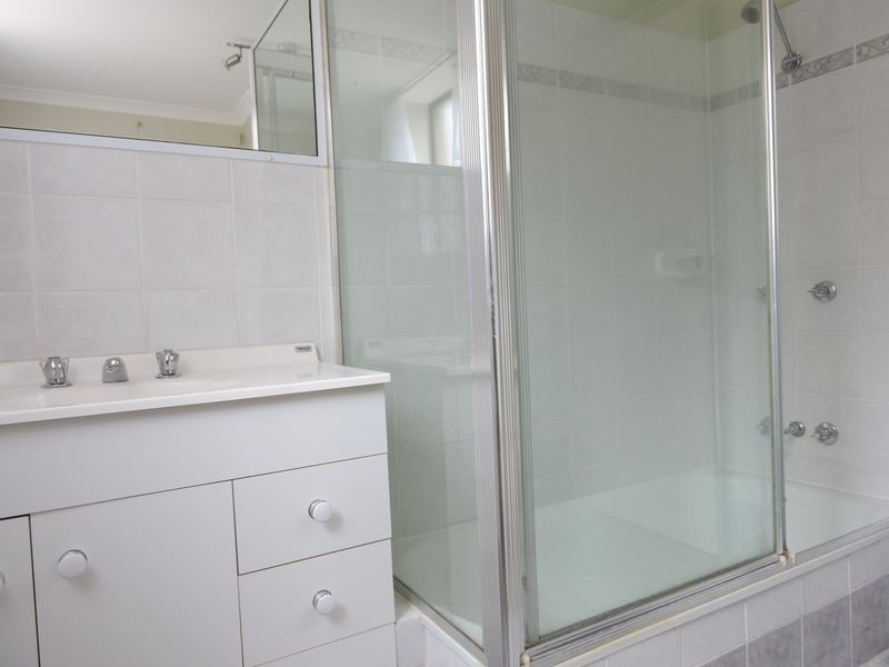 2/37 Victoria Terrace, Gordon Park QLD 4031