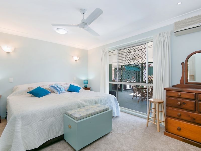 17 Cedarwood Court, Arana Hills QLD 4054