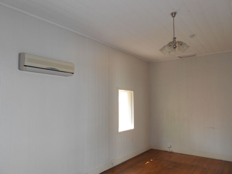 18 Stoneleigh Street, Albion QLD 4010