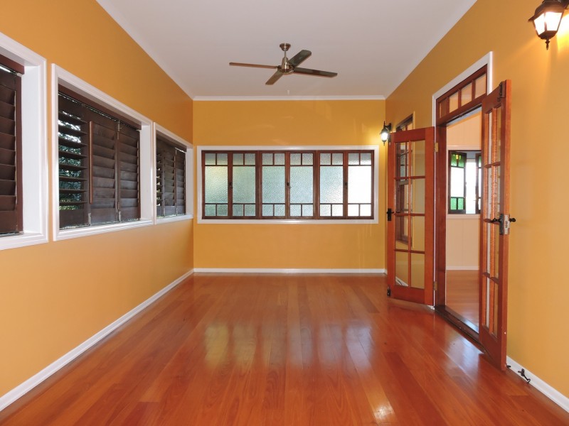 11 Rougham Street, Windsor QLD 4030