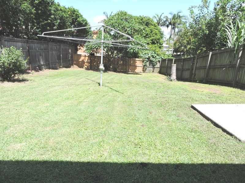 Access beh 17 Broughton Road, Kedron QLD 4031