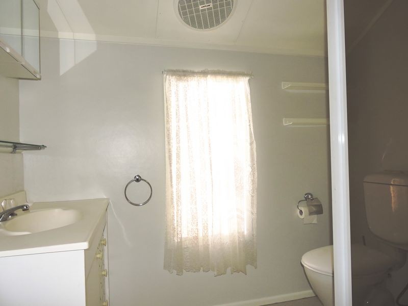 Access beh 17 Broughton Road, Kedron QLD 4031