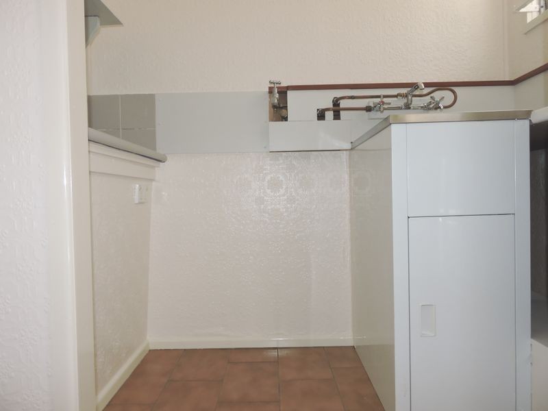 Access beh 17 Broughton Road, Kedron QLD 4031