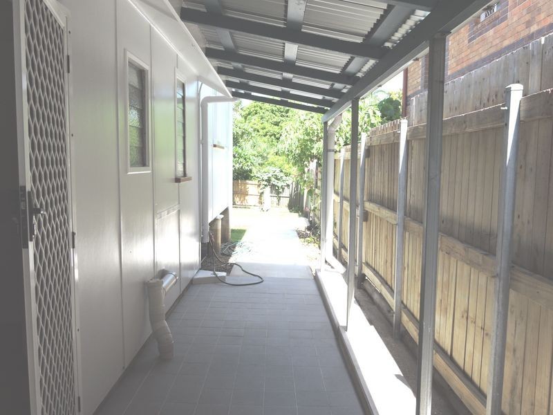 Access beh 17 Broughton Road, Kedron QLD 4031