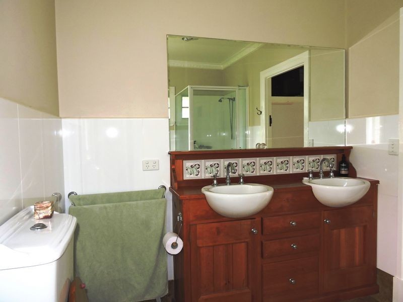 14 Walsall Street, The Gap QLD 4061
