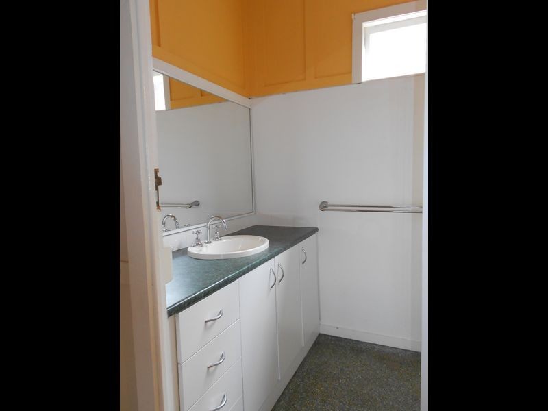 96 Sixth Avenue, Windsor QLD 4030