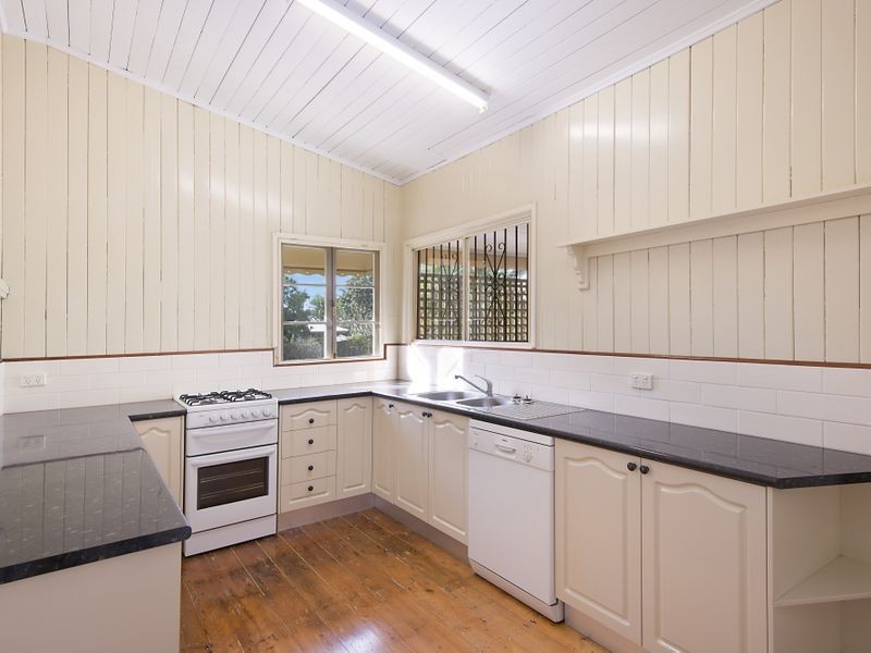 14 Whish Street, Windsor QLD 4030