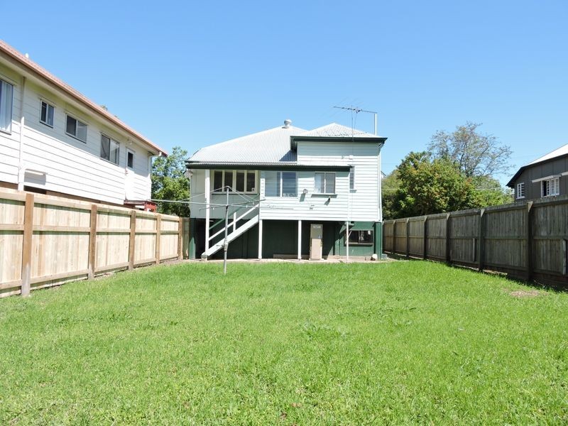 27 Cullen Street, Windsor QLD 4030