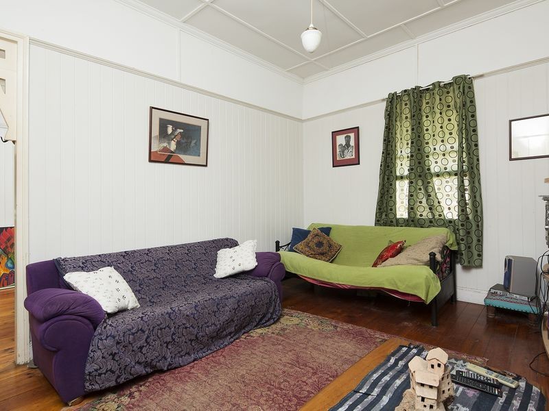 28 Fifth Avenue, Kedron QLD 4031