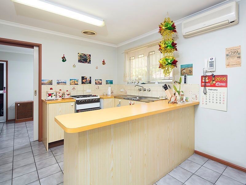 5 Madeira Court, Calamvale QLD 4116