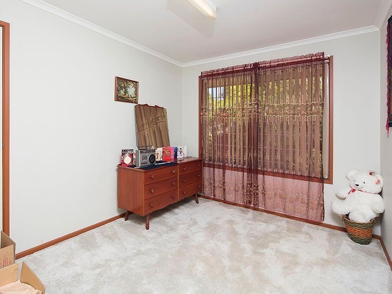 5 Madeira Court, Calamvale QLD 4116