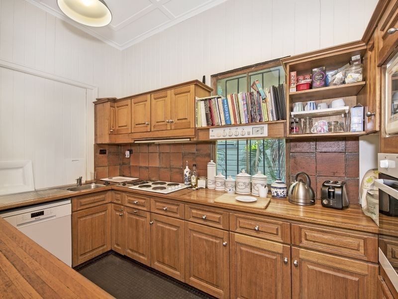 300 Lutwyche Road, Windsor QLD 4030