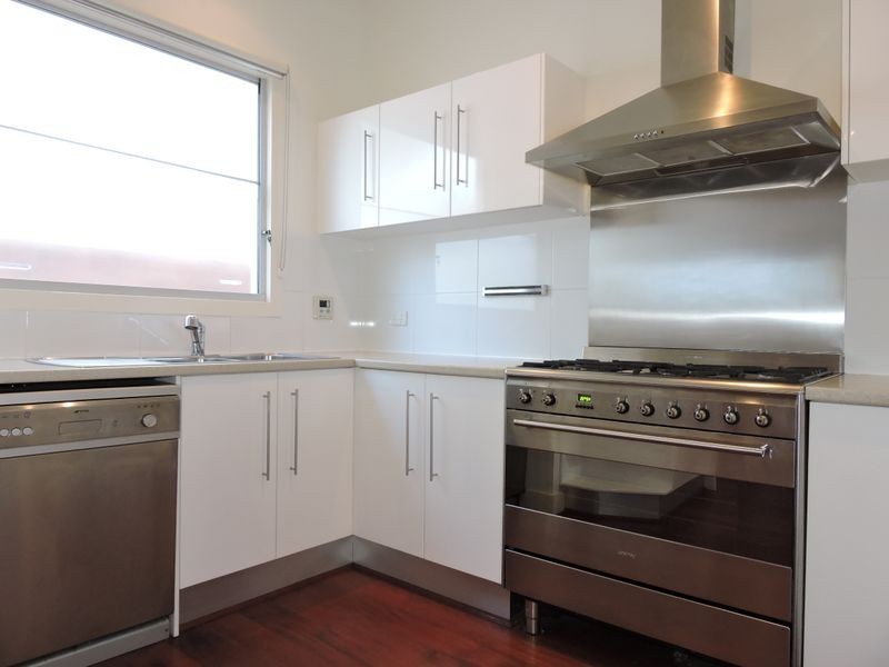 66 Stoneleigh Street, Albion QLD 4010