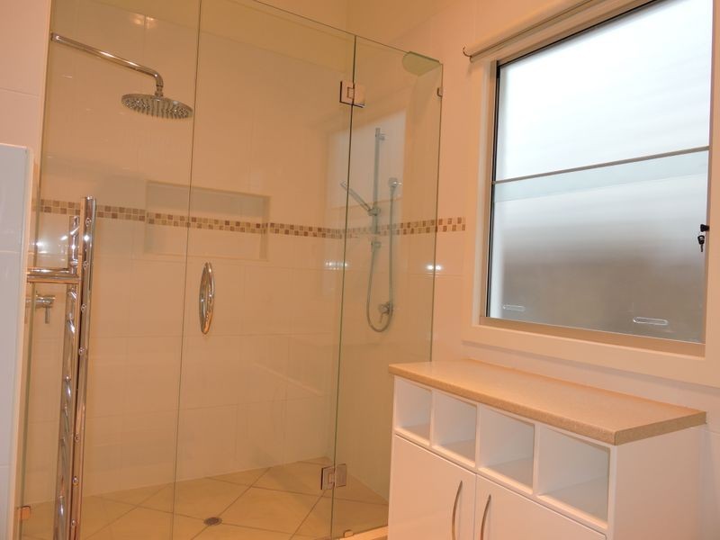 66 Stoneleigh Street, Albion QLD 4010