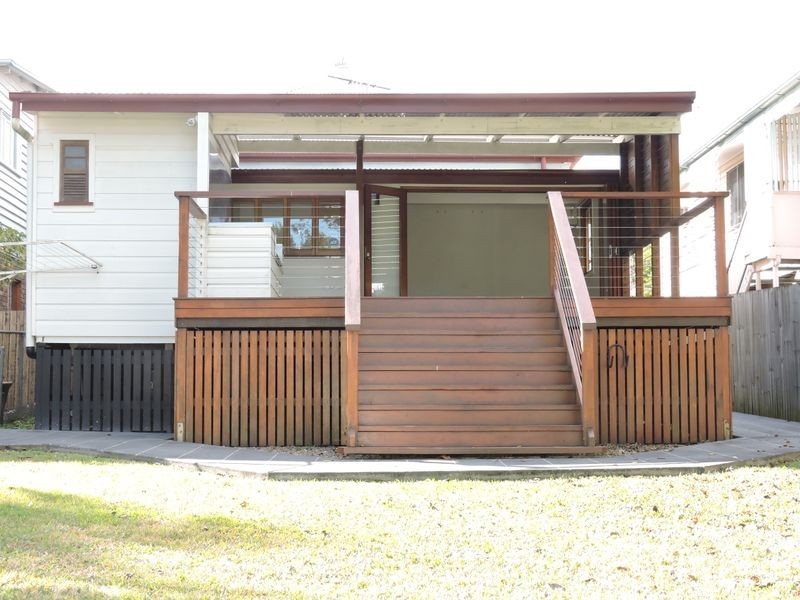 66 Stoneleigh Street, Albion QLD 4010