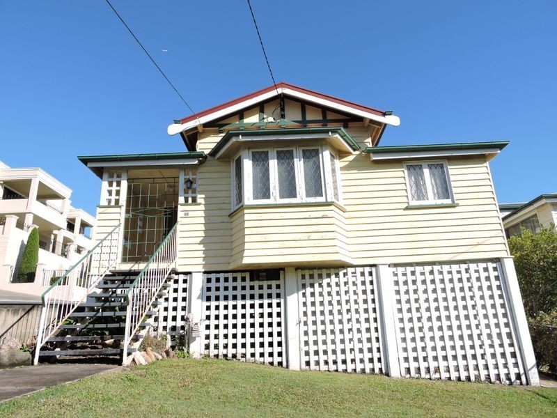 18 Brook Street, Windsor QLD 4030