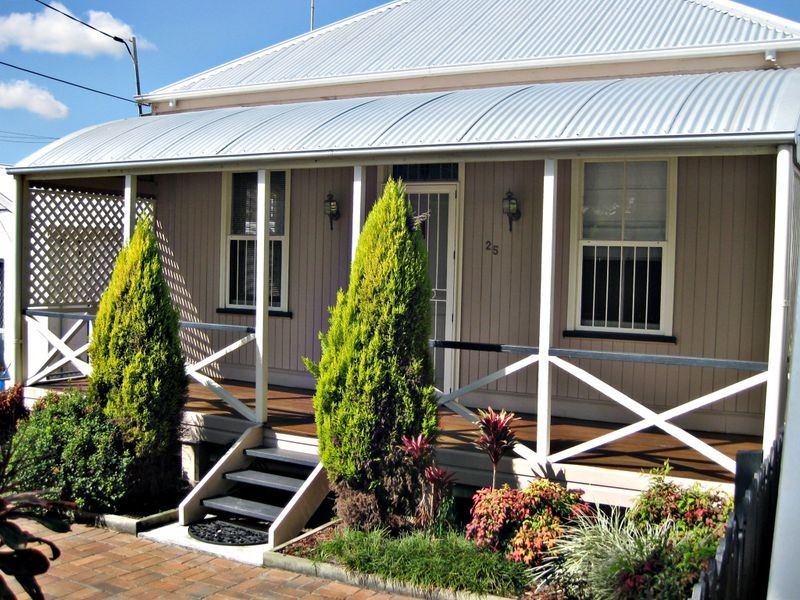 25 Felix Street, Wooloowin QLD 4030