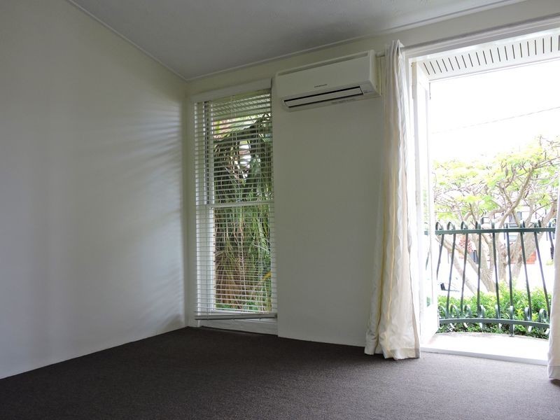 1/82 Charlton Street, Ascot QLD 4007