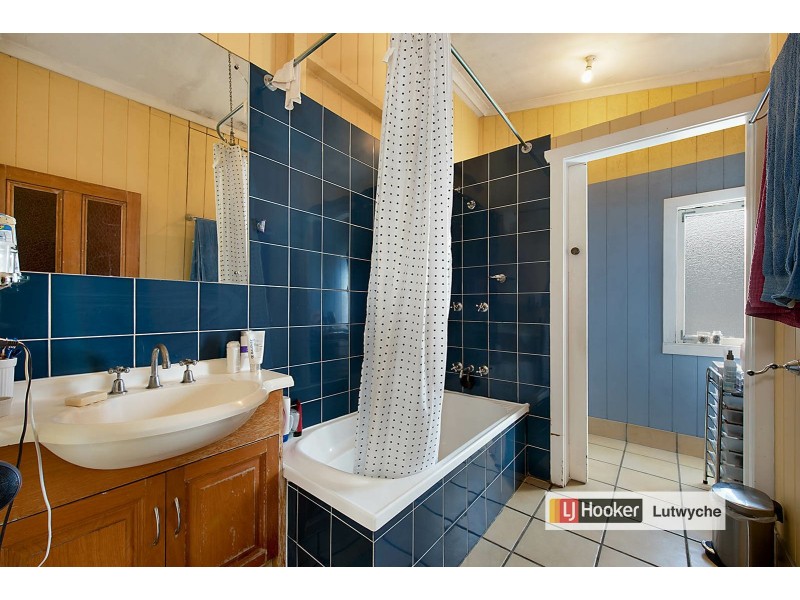 11 Marne Road, Albion QLD 4010