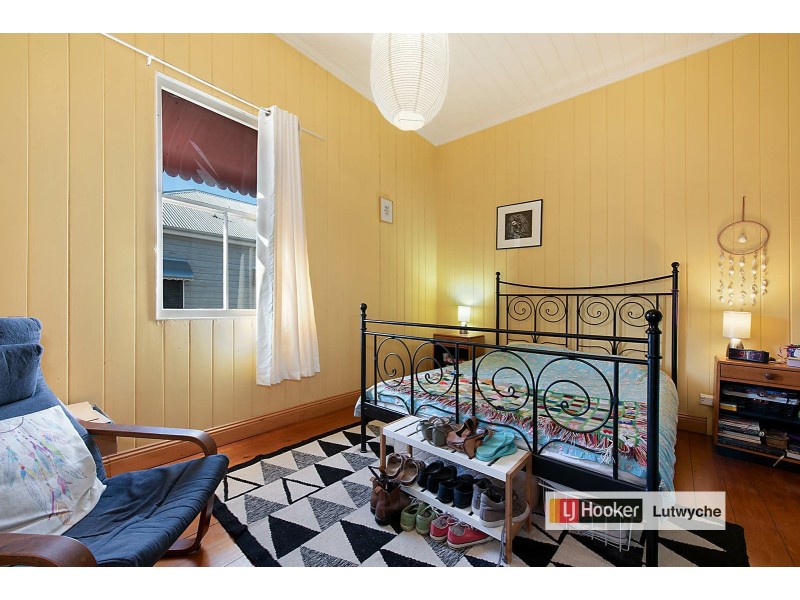 11 Marne Road, Albion QLD 4010