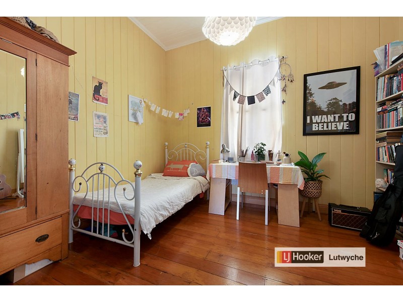 11 Marne Road, Albion QLD 4010