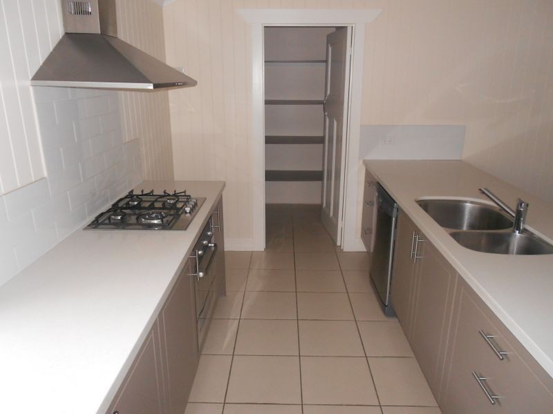 195 Edmondstone Street, Wilston QLD 4051