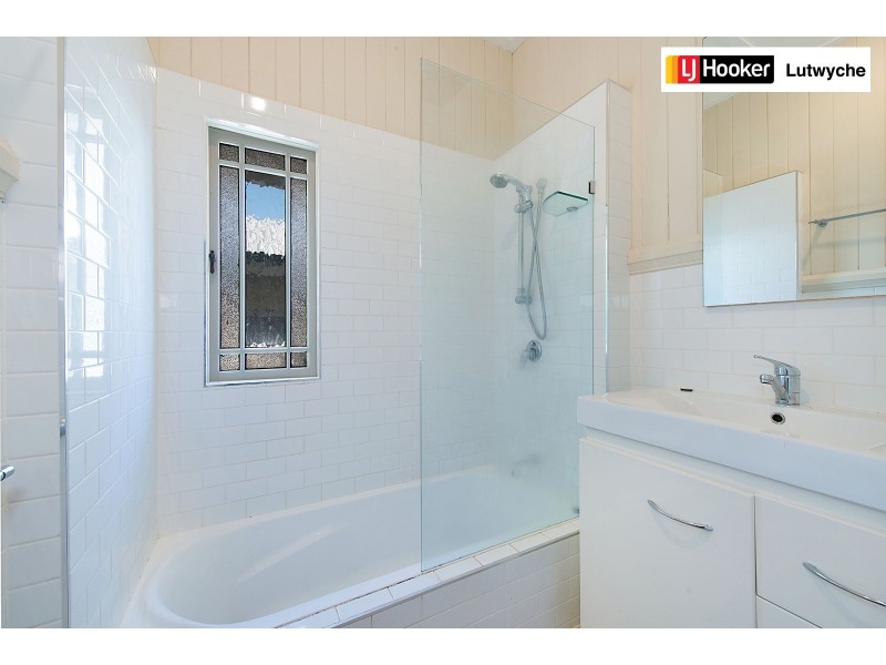 20 Thorne Street, Windsor QLD 4030