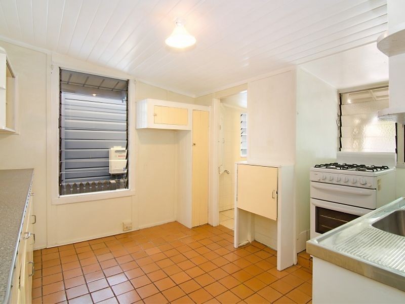 21 Harris Street, Windsor QLD 4030