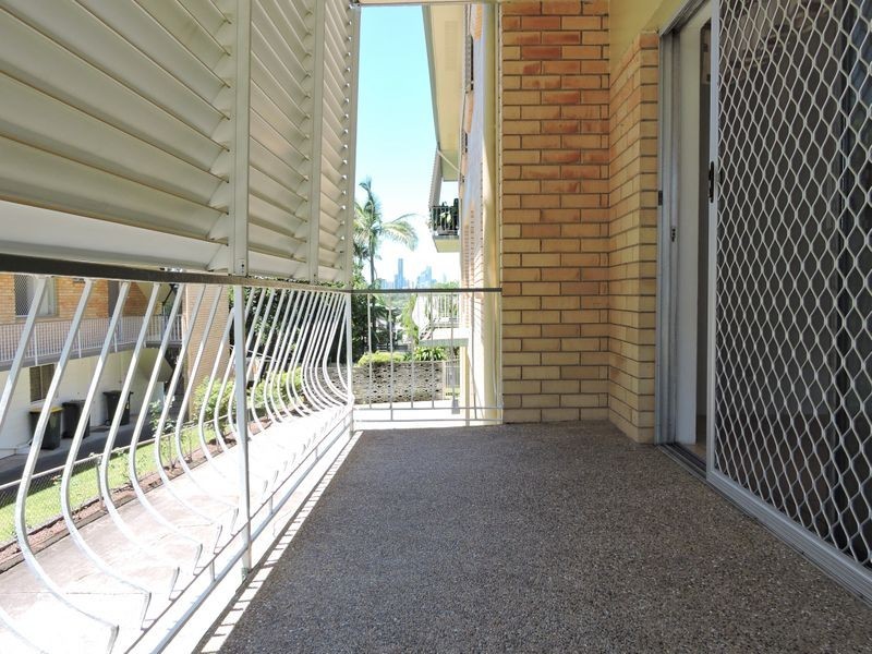 1 106 Stoneleigh Street, Lutwyche QLD 4030