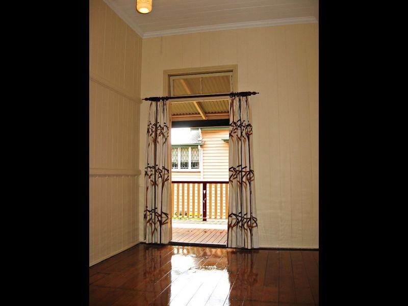 5 Adamson Street, Wooloowin QLD 4030