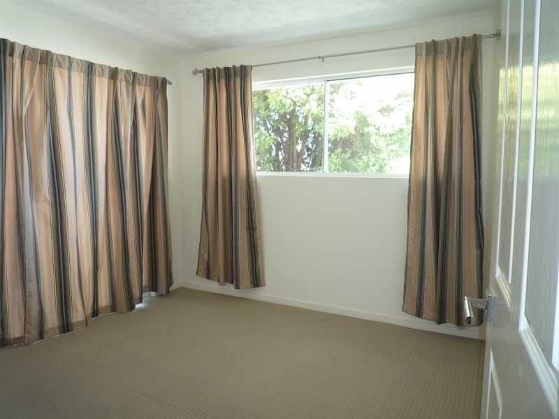 16 Campbell Street, Albion QLD 4010