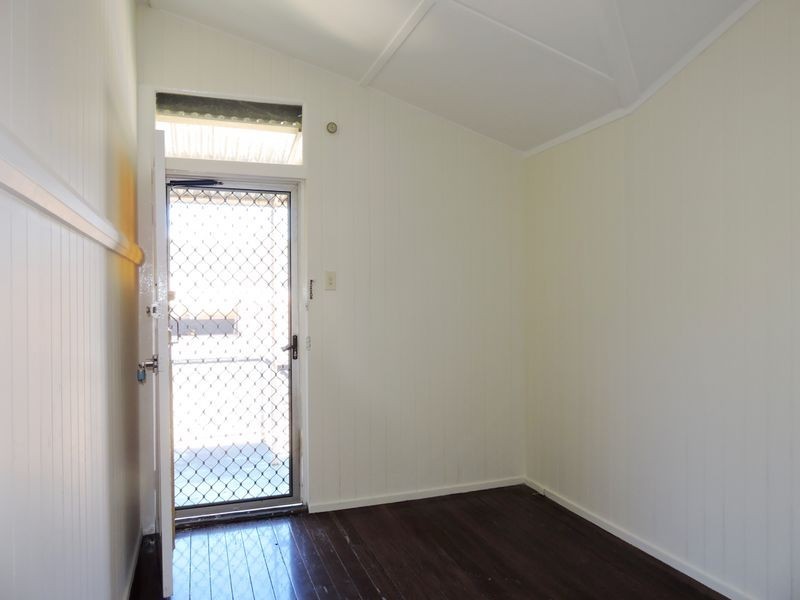 32 Eighth Avenue, Kedron QLD 4031