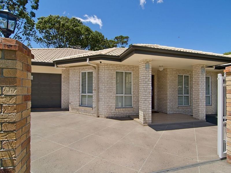 1a Epacras Street, Windsor QLD 4030