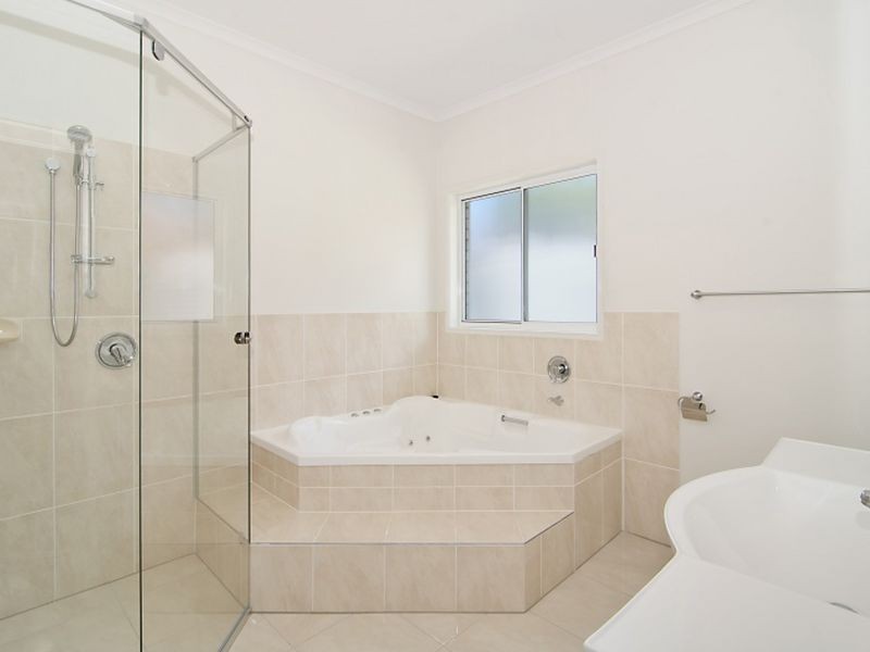 1a Epacras Street, Windsor QLD 4030