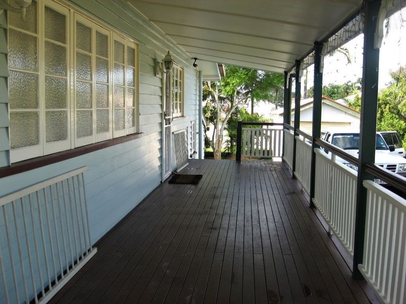 16 Thirteenth Avenue, Kedron QLD 4031