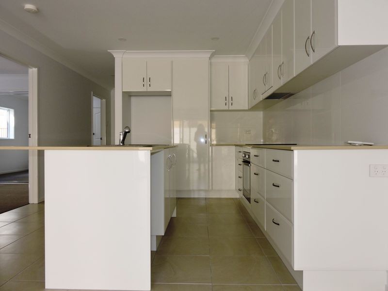 55 McLennan Street, Albion QLD 4010