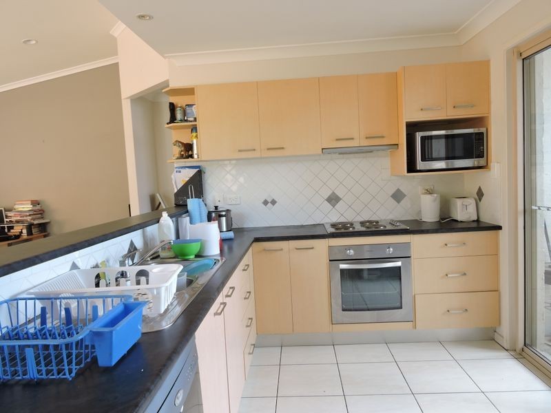 14 Lawley Street, Kedron QLD 4031