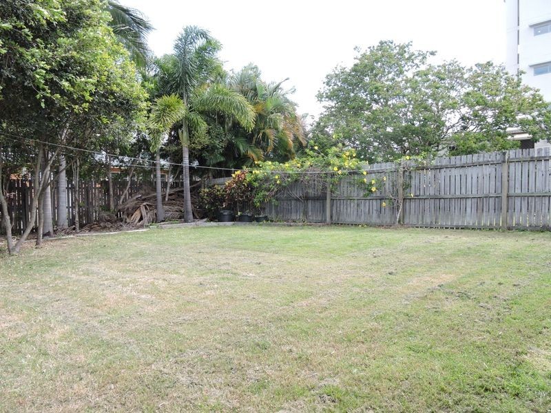 14 Lawley Street, Kedron QLD 4031