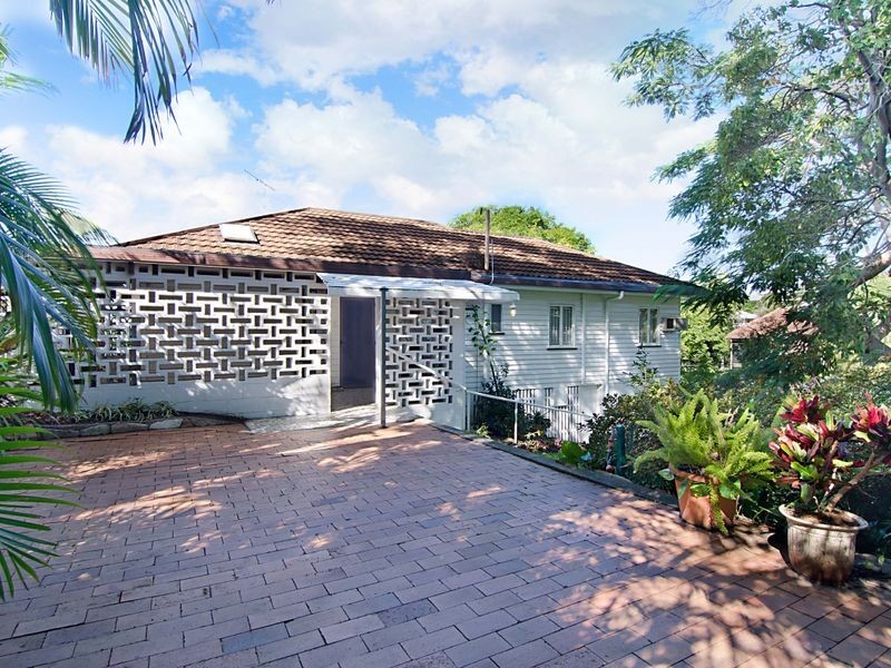 15 Bullard Street, Greenslopes QLD 4120