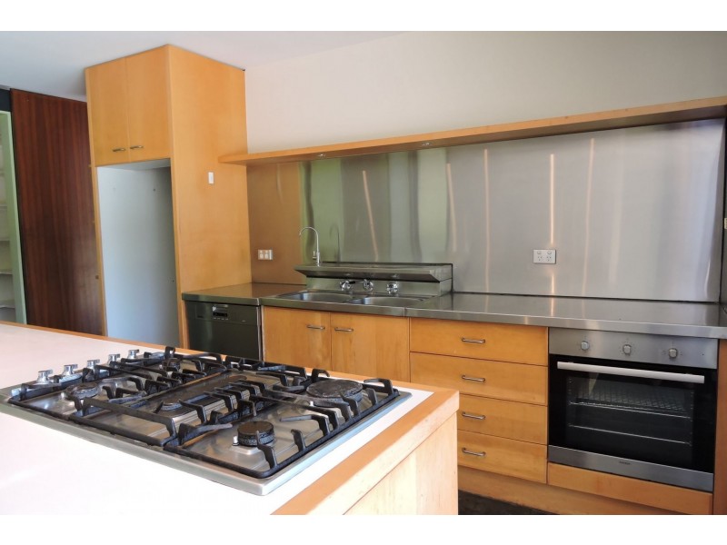 11 Ashley Road, Chermside West QLD 4032
