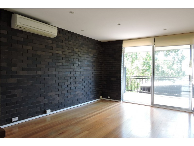 11 Ashley Road, Chermside West QLD 4032