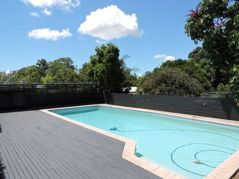 11 Ashley Road, Chermside West QLD 4032