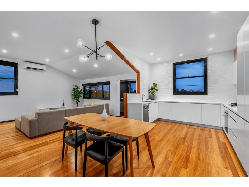 28 Fifth Avenue, Kedron QLD 4031